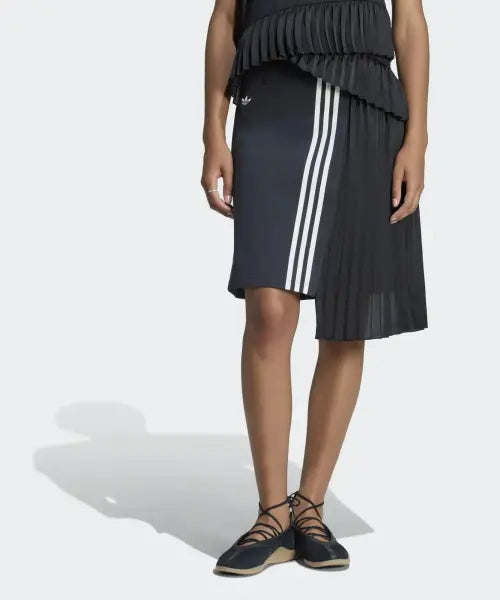[ADIDAS] PLEAT SKIRT         BLACK / 플리츠 스커트 - 블랙 / LF2339