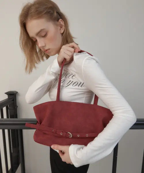 [LETERIE] MELLOW REVERSIBLE BELT TOTE BAG_MATTE WINE