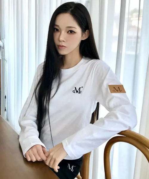 [MUCENT] LIAM LEATHER PATCH LONG SLEEVE T (4COLOR) / 리암 레더 패치 롱 슬리브 티 (4컬러)