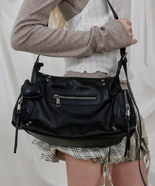 [LMR] Cat Charm Multi-Pocket Mini Shoulder Bag - Black / 캣 참 멀티 포켓 미니 숄더백 BLACK
