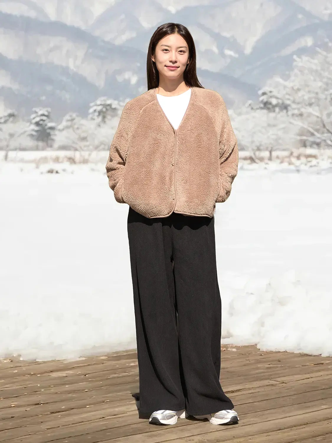 [DAISO] Fluffy Long Sleeve Snap Button Fleece - M, Milk Brown / 플러피 긴팔 스냅 단추 플리스 M 밀크브라운