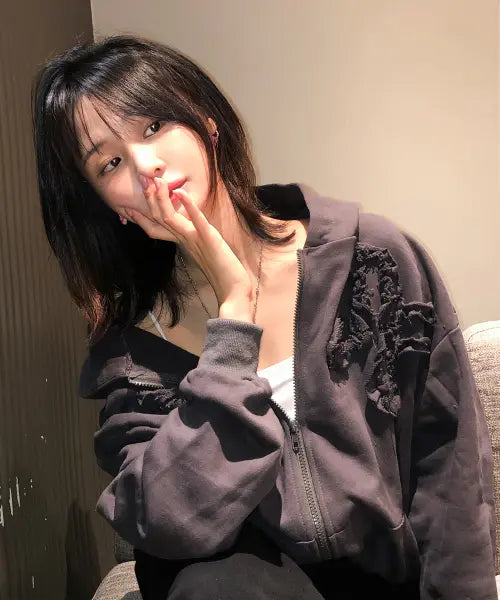 [SOME PLACE] Frill Flower Patch Point Basic Two-Way Sweat Oversized Hood Zip-Up Jacket [Charcoal] / 프릴 플라워 패치 포인트 베이직 투웨이 스웻 오버핏 후드 집업 자켓  [차콜]