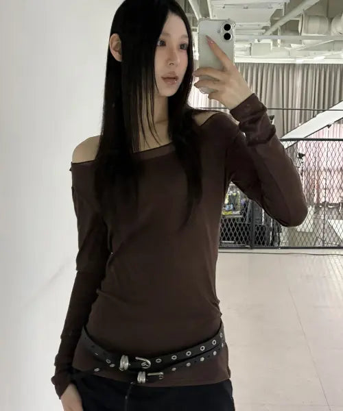 [PLACE STUDIO] Drape boat neck shirring slim fit simple womens long sleeve t-shirt _2COLOR / 드레이프 보트넥 셔링 슬림핏 심플 우먼즈 긴팔 롱슬리브 티셔츠 _2COLOR