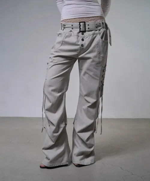 [FANCY CLUB] BELTED FLARE SHIRRING PANTS (BEIGE) F26ZD468 / 벨티드 플레어 셔링팬츠 (BEIGE) F26ZD468