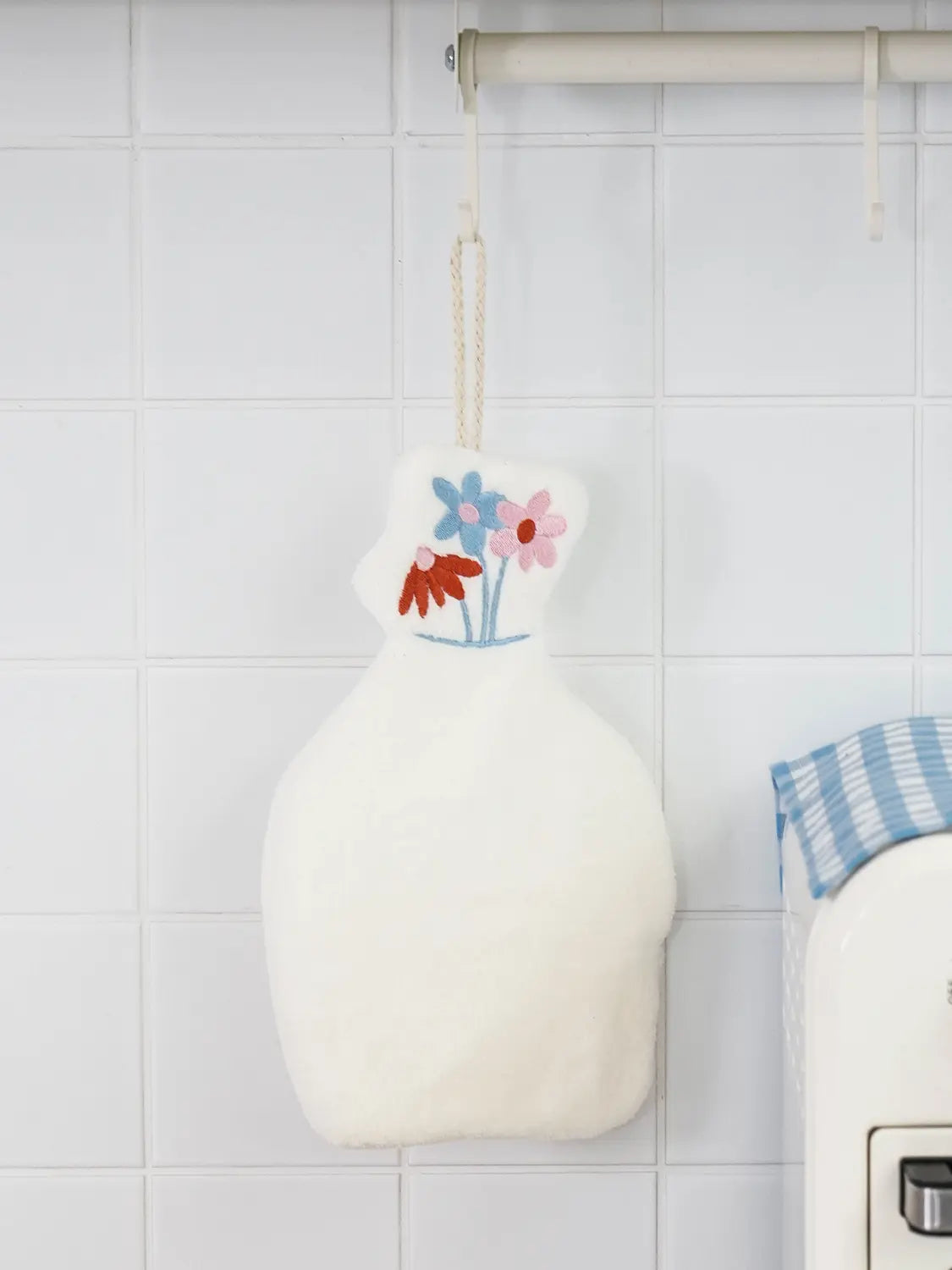 [DAISO] Spring Blossom Hand Towel 17 x 26 cm / 봄꽃 핸드 타월 17 X 26 cm