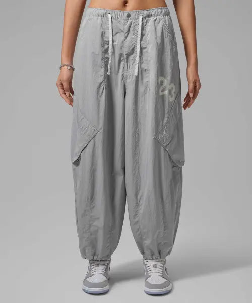[NIKE] W J FLT PRCHT CRP PANT JDN APL - WOLF GREY / 조던 플라이트 크롭 파라슈트 팬츠 W - 울프 그레이 / IW1306-012