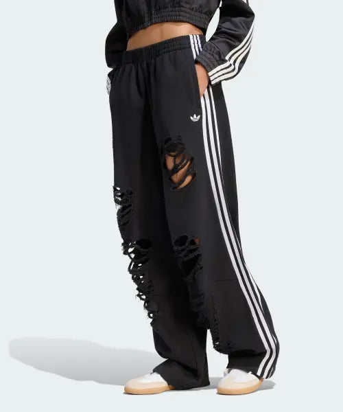 [ADIDAS] Distressed Sweatpants - Black / 디스트레스드 스웨트팬츠 - 블랙 / KW8254