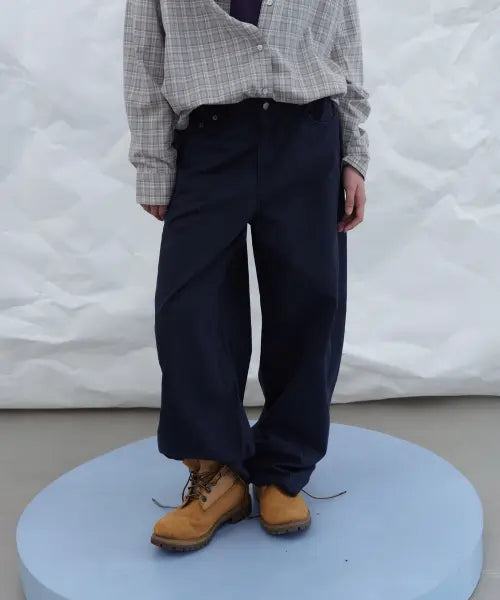 [FOETO] Cationic Curved Navy Pants
