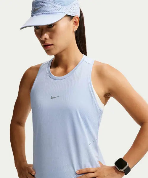 [NIKE] W NK AF SWIFT TANK - ALUMINUM/PURE PLATINUM/(REFLECTIVE SILV) / 스위프트 여성 에어로 핏 러닝 탱크 탑 W - 알루미늄:퓨어 플래티넘 / IH8112-468