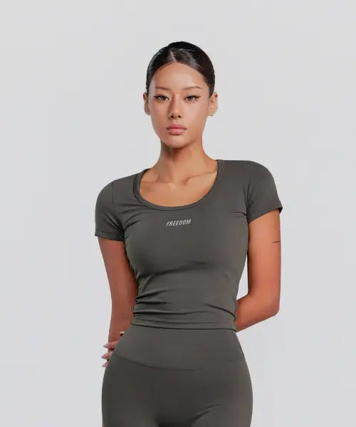[FREEDOM] Small Logo U-Neck Crop Short Sleeve (Dark Gray) / 스몰로고 U넥 크롭 숏 슬리브 (다크그레이)