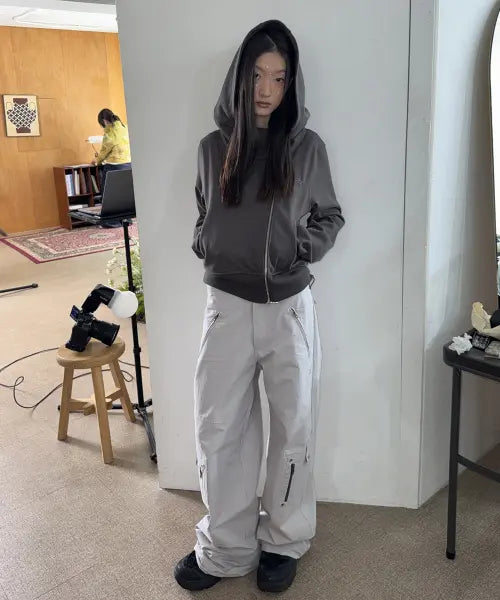 [TANSANMAGNESIUM] Songyi Songyi X Tansan Side Double Zipper Cargo Pants (Light Grey) / 송이송이X탄산 사이드 더블 지퍼 카고 팬츠 (라이트 그레이)