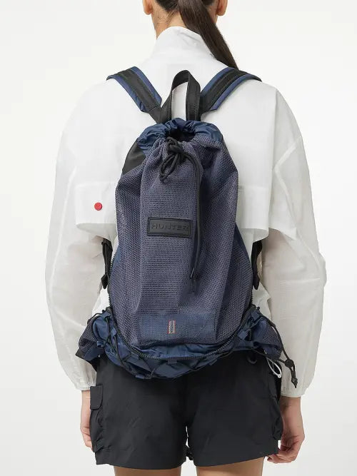 [HUNTER] [Unisex] Travel Mesh Two-Way Backpack - Blue Grey / [UNISEX] 트래블 메쉬 투웨이 백팩 - 블루그레이 HEUK301BBZBGY