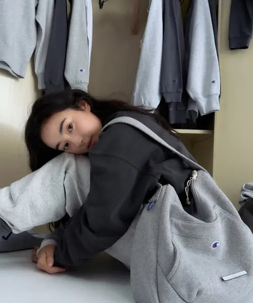 [CHAMPION] Champion x Rawrow Hobo Bag Grey / 챔피온 X 로우로우 호보백 Grey