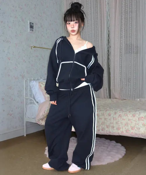 [YOUHEE] LACE TRIMMED TRACK PANTS_NAVY / [아네딘X유희] LACE TRIMMED TRACK PANTS_NAVY
