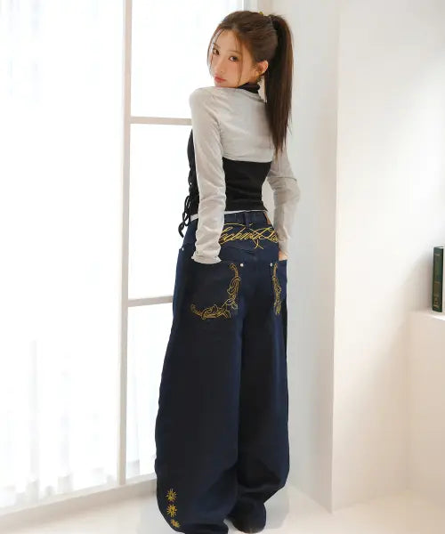 [SECONDSALT] CALI ORNAMENT EMBROIDERED CURVED DENIM PANTS (INDIGO) / 캘리 오너먼트 자수 커브드 데님 팬츠 (인디고)