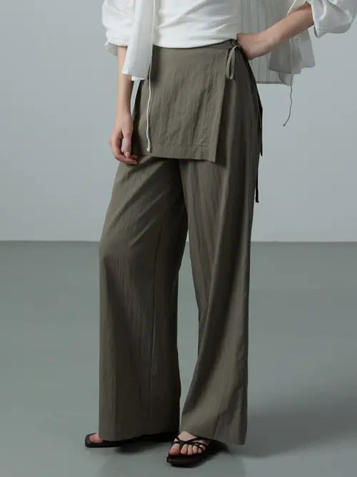 [LESHU°M] Layered Nylon Slacks / 레이어드 나일론 슬랙스