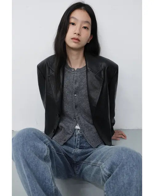 [DUNST] UNISEX RELAXED ALTER-LEATHER HALF JACKET BLACK / UNISEX RELAXED LEATHER HALF JACKET_UDJA6C103_BLACK