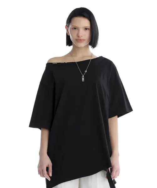 [TREEMINGBIRD] Off-Shoulder Raw Edge T-Shirt [ Black ]