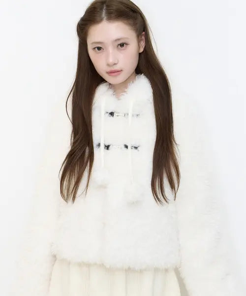 [ILLIGO] POMPOM HOODIE FUR JACKET WHITE / 폼폼 후디 퍼 자켓 화이트