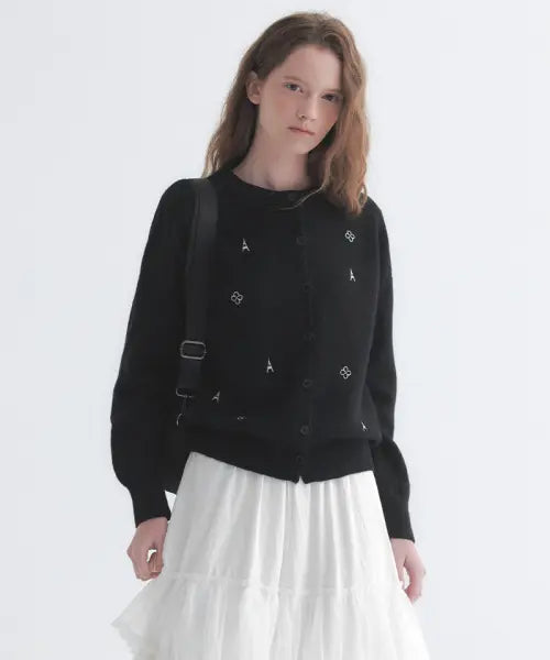 [MARIE CLAIRE] Lucky Clover Eiffel Tower Embroidery Cardigan / 럭키 클로버 에펠탑 자수 가디건(MAGCKC12MBK)