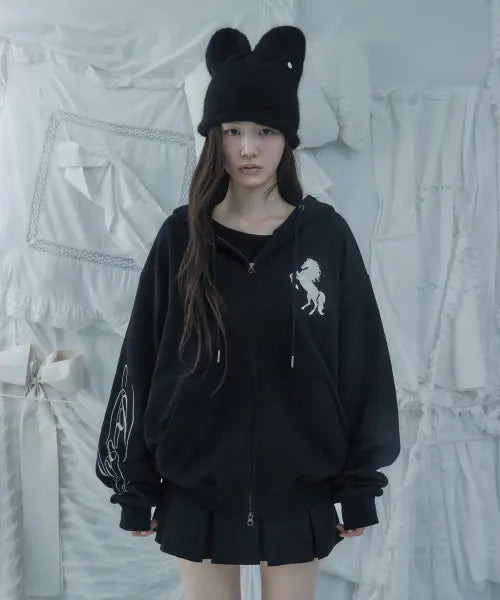 [LOOXP] Horse Embroidery Lettering Oversized Hoodie Zip-up Black / 홀스 자수 레터링 오버핏 후드집업 블랙