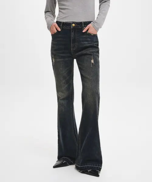 [GENERALIDEA] woman vintage destroyed bootcut denim pants [dark navy] / 빈티지 디스트로이드 부츠컷 데님팬츠 [DARK NAVY] / GF3LPT501