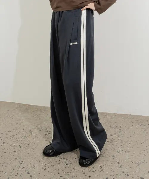 [NUART STUDIO] Borderline Semi-Wide One-Tuck Pants 5 Colors / 보더라인 세미 와이드 원턱 팬츠 5colors