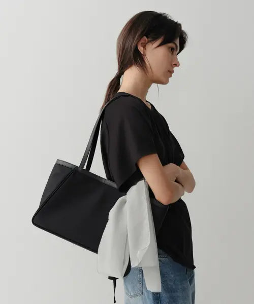 [EAAH] TOVI NYLON SHOPPER BAG MEDIUM (BLACK)