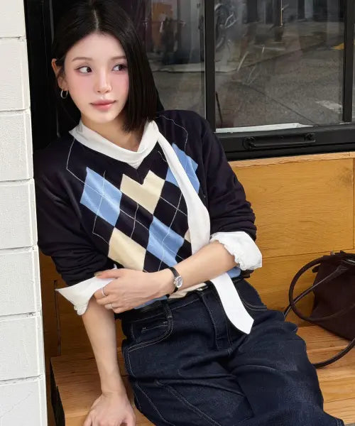 [MIND BRIDGE WOMEN] [W]V-Neck Argyle Oversized Knit - 2color / [W]브이넥 아가일 오버핏 니트 - 2color