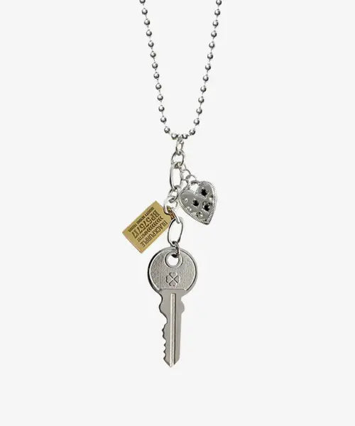 [BLACK PURPLE] Love \u0026 Lock Pendant Necklace / 러브 \u0026 록 팬던트 목걸이 Love \u0026 Lock Pendant Necklace