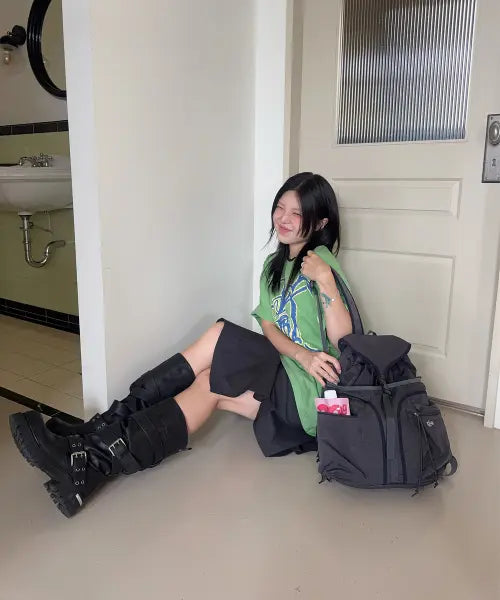 [FINDKAPOOR] SUNBURST FLAP BACKPACK - 2color / [파인드카푸어x배리웨이] 썬버스트 플랩 백팩 기획 - 2color