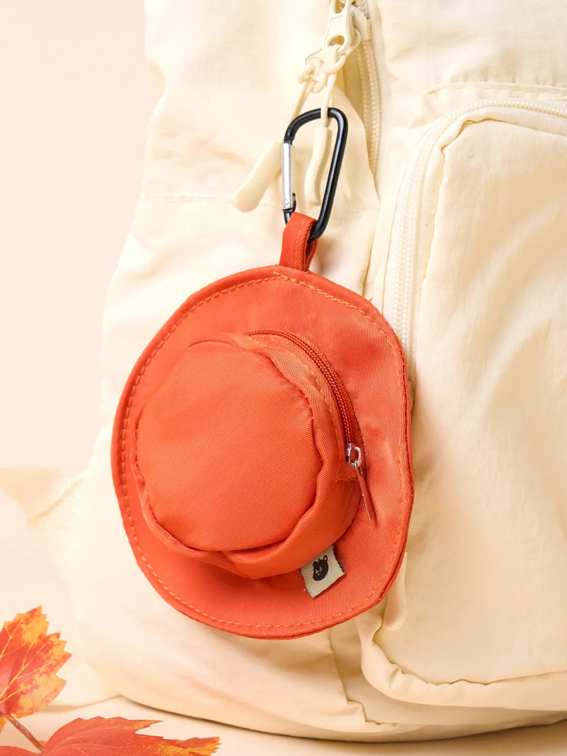 [DAISO] Autumn Hat Charm Keychain / 가을이왔어요 모자 모양 키링