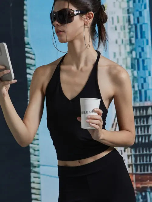 [GATELESS] V-NECK HALTER TOP