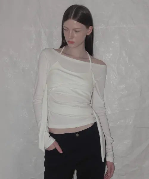 [GROWHIDE] WHIZ Asymmetric Layered Boat-Neck Long-Sleeve T Shirt Ivory / 위즈 언발 레이어드 보트 긴팔 티셔츠_아이보리