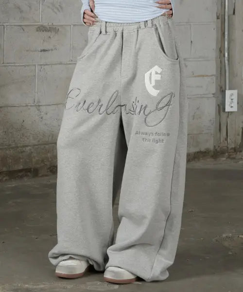 [EUCT] Scattered Logo Lettering Sweatpants - Gray / 스케터드 로고 레터링 스웻팬츠 - 그레이