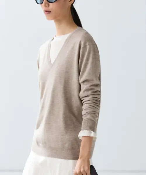 [MASSIMO DUTTI] V-Neck Knit Sweater / 브이넥 니트 스웨터