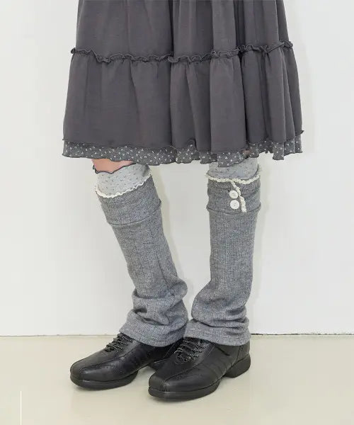 [ILLIGO] LACE COLOR-BLOCK LEG WARMER IVORY / 레이스 배색 레그워머 차콜