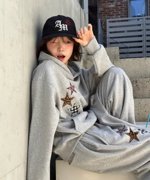 [AMOU] Mix Star Applique Hoodie Gray