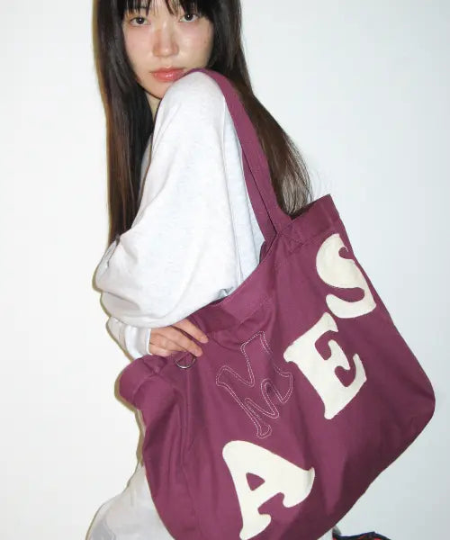 [AMES-WORLDWIDE] BIG TYPO APPLIQUE SHOULDER BAG PURPLE