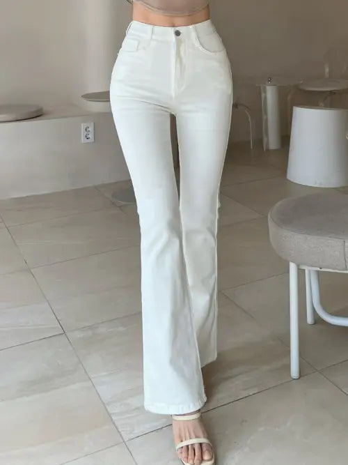 [KINDAME] Hip Volume Up White Slim Semi Bootcut_Hip-Padding Jeans / 골반볼륨업 화이트 슬림 세미 부츠컷_골반뽕 청바지