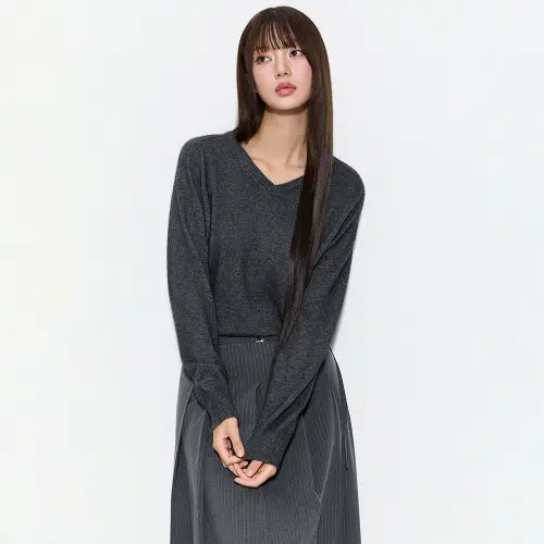 [MIXXO] [ESSENTIALS] Cashmere Blend V-Neck Knit_MIWKAGT20T / [에센셜] 캐시미어블렌드 브이넥 니트_MIWKAGT20T