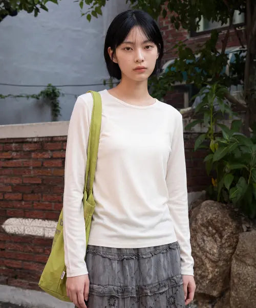[BASIC HOUSE] Women Ribbed Stretch Round-Neck Long-Sleeve T-Shirt Ivory / 여성 골지 스판 라운드넥 긴팔티셔츠 아이보리